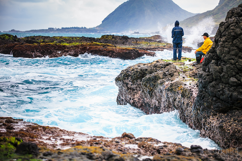 花蓮︱美麗海岸線,磯崎海水浴場,石門班哨角休憩區,有趣的 March 洞