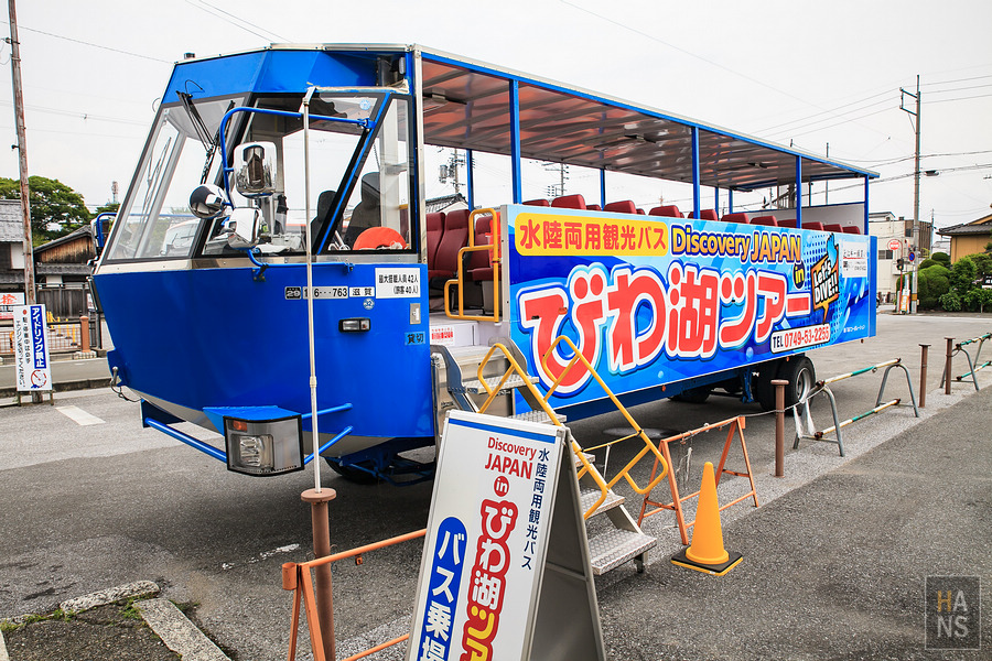 滋賀.長濱︱琵琶湖水陸兩用觀光巴士,原車進行琵琶湖觀光以及市區導覽