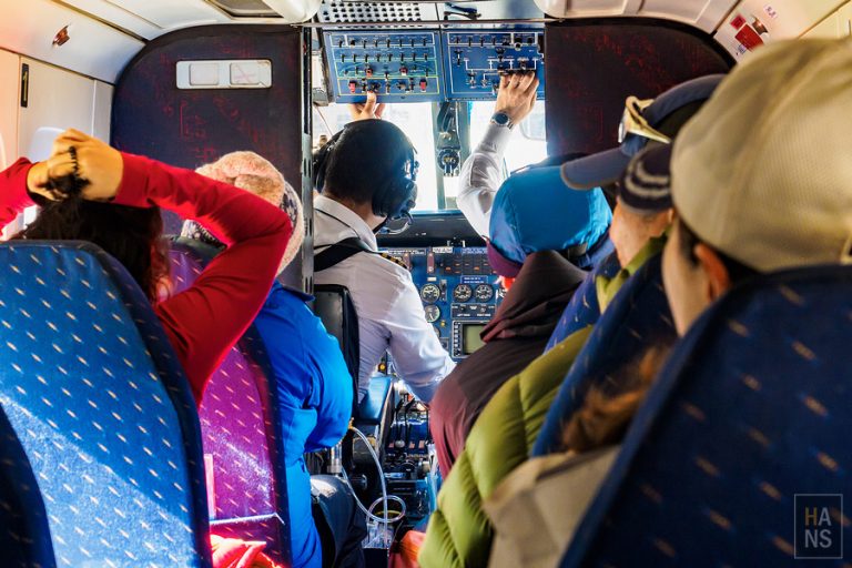 從 Lukla 盧卡拉搭飛機回 kathmandu 加德滿都