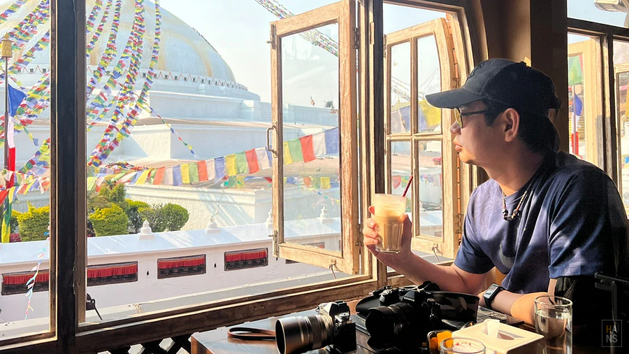 翰斯在尼泊爾珠峰基地營