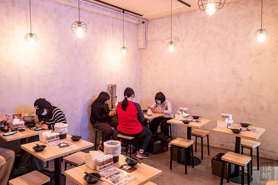 柒息地串燒居酒屋︱新莊中華店