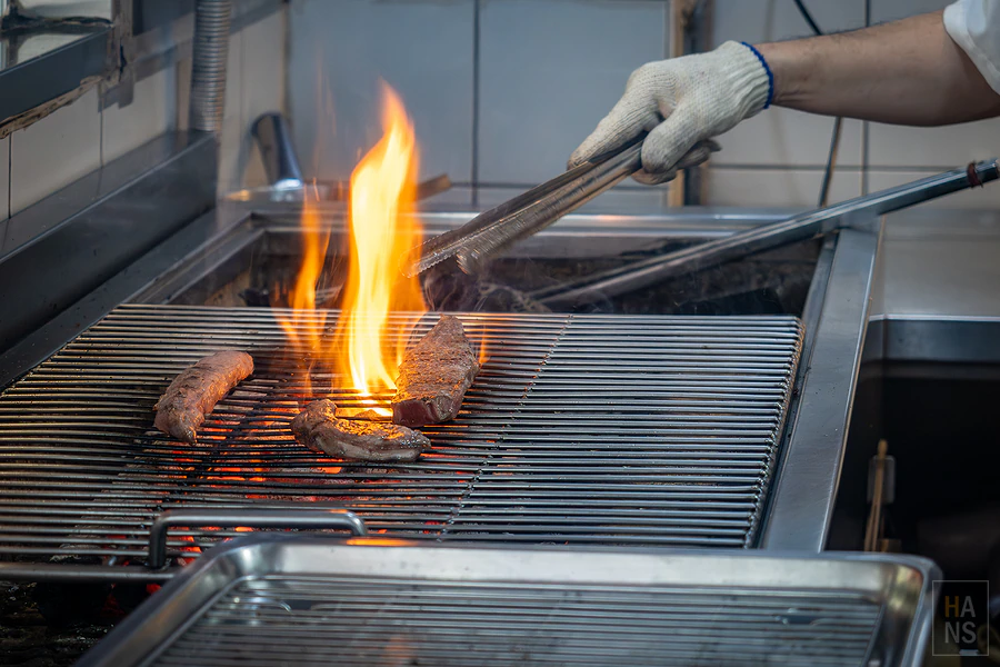 亨利客原味炭烤牛排︱台北六張犁站美食