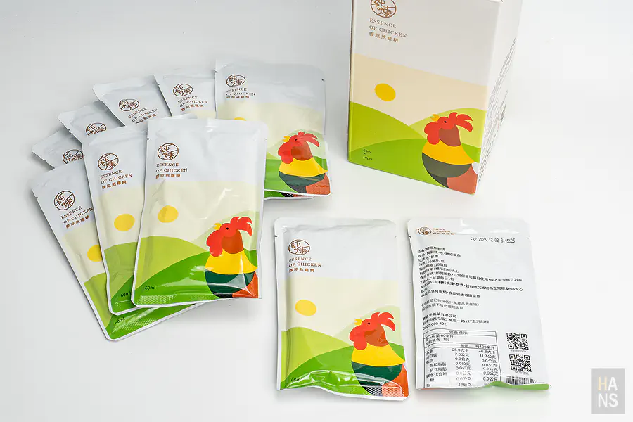 純煉膠原熬雞精 盒裝與10包內容物