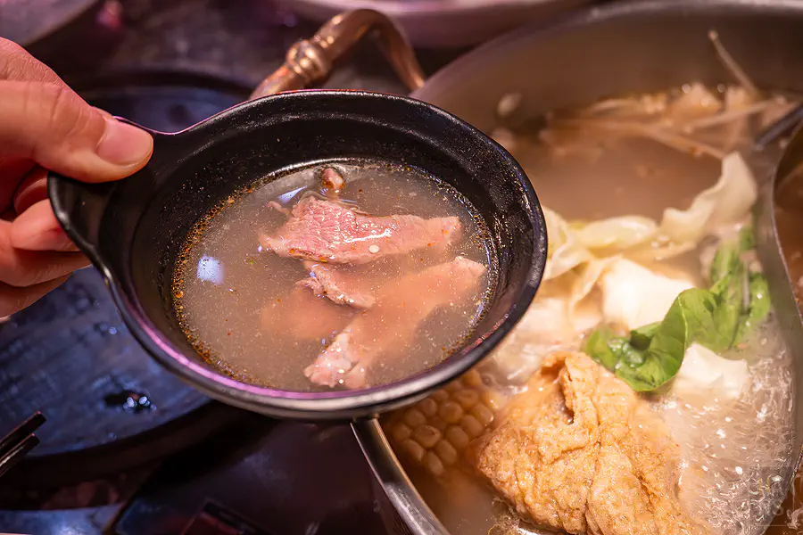 汆牛溫體牛肉火鍋-西門店