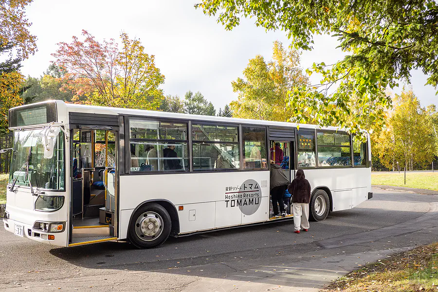 星野TOMAMU度假村內便利的免費接駁巴士