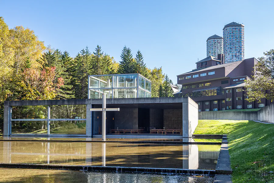 北海道建築大師安藤忠雄設計的水之教堂