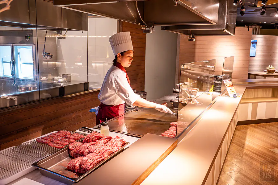 森林餐廳Nininupuri的用餐座位區