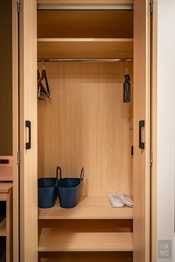 星野OMO5函館︱房內衣櫃與溫泉提籃