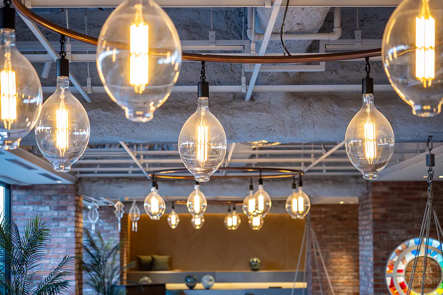 星野OMO5函館︱OMO Base 的工業風吊燈