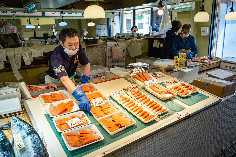 函館自由市場 鮭魚攤位