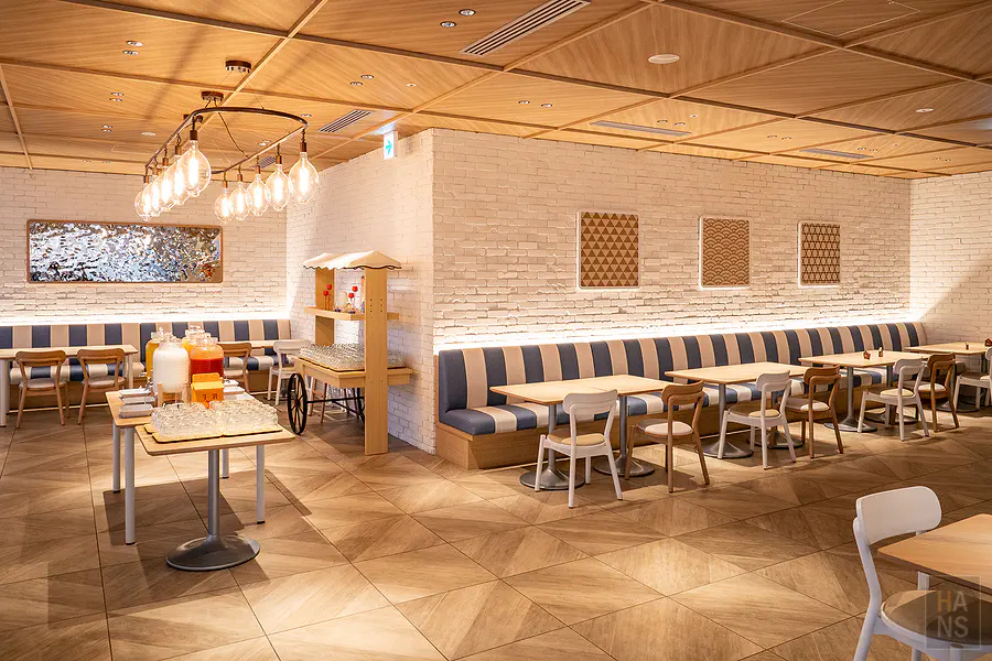 星野OMO5函館︱OMO Dining 另一側座位區