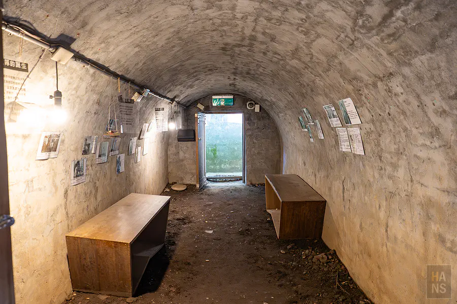 花蓮松園別館內部的舊時防空洞通道