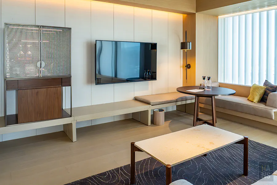 花蓮潔西艾美尊貴環景溫泉套房的客廳空間