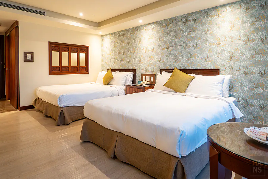 豪華家庭房的兩張雙人床