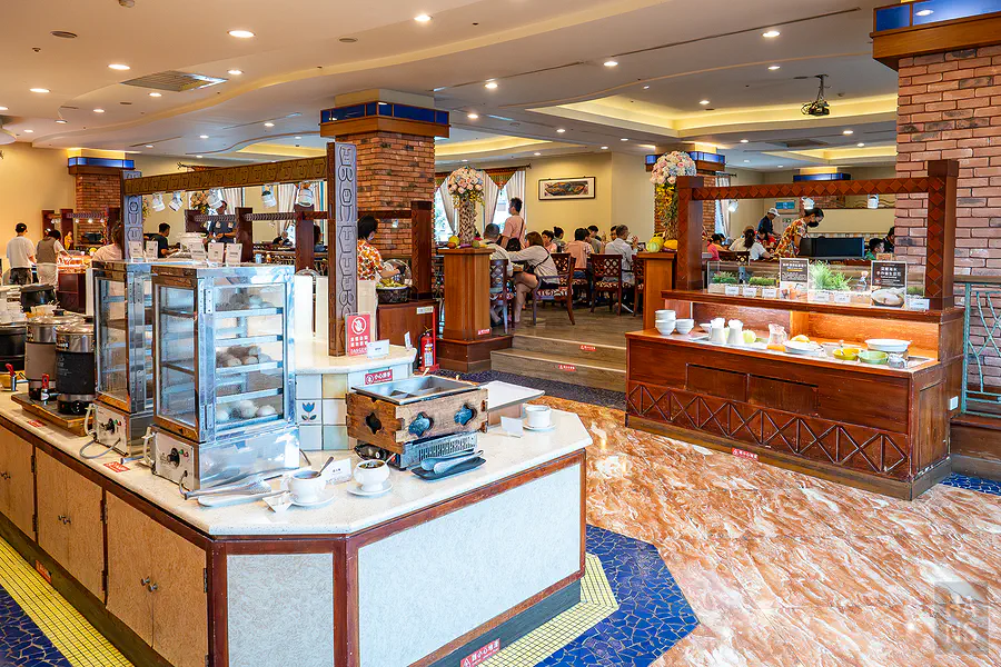 娜路彎歐風西餐廳早餐時段的取餐區