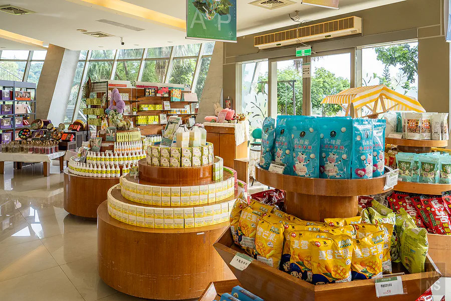 原生應用植物園的伴手禮中心商品陳列