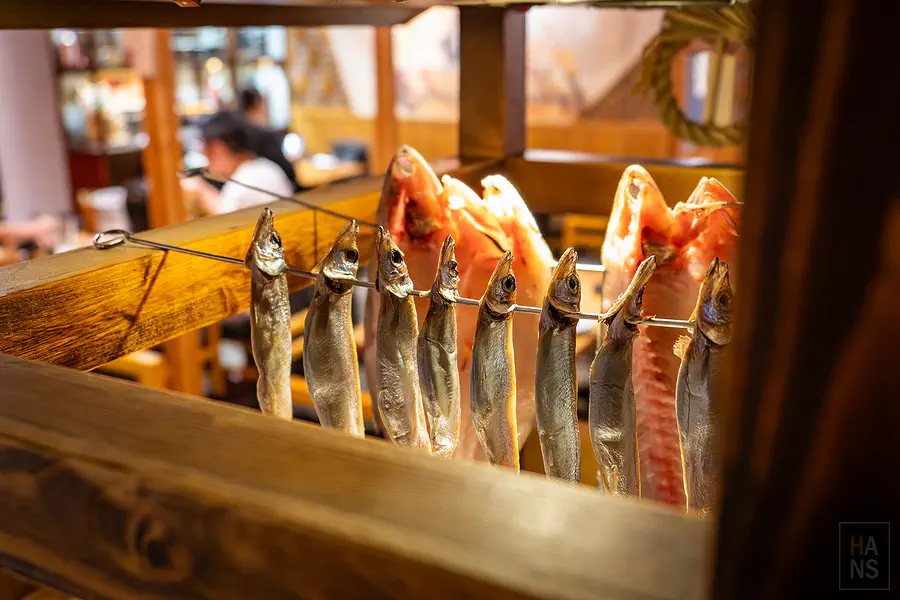 架上正在風乾的一夜干