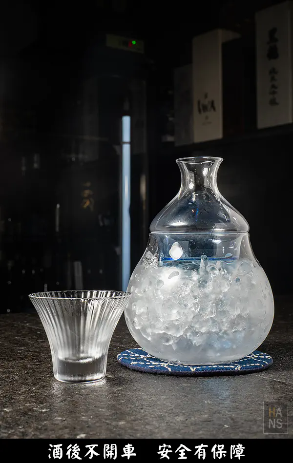 碳探和牛專門店貼心更換的冰鎮酒器