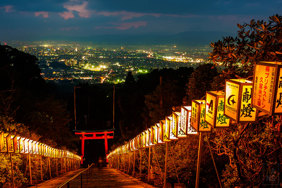 挑戰 1000 階絕景!日本「階梯神社」四大天王:新倉山、高良大社、山寺、金刀比羅宮 高良大社夜景MagicHour
