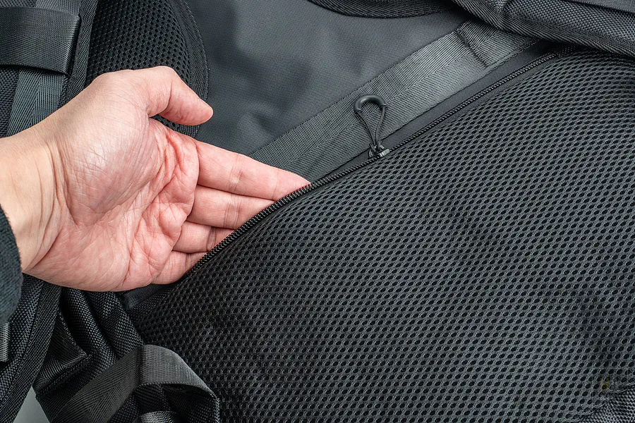 後方隱藏口袋深度實測