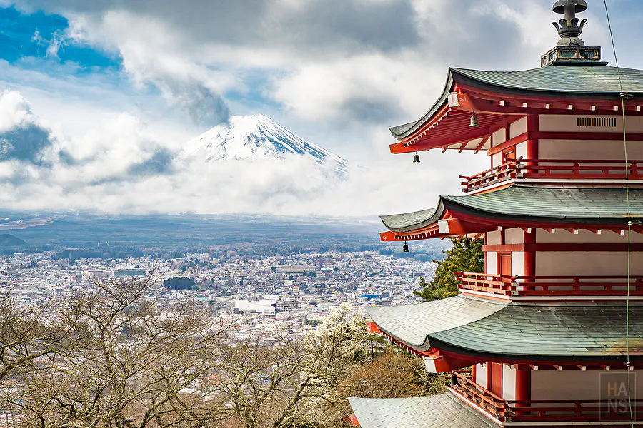 新倉山淺間公園忠靈塔富士山絕景