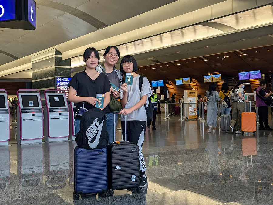 一家四口出國，行李箱尺寸與重量分配非常重要