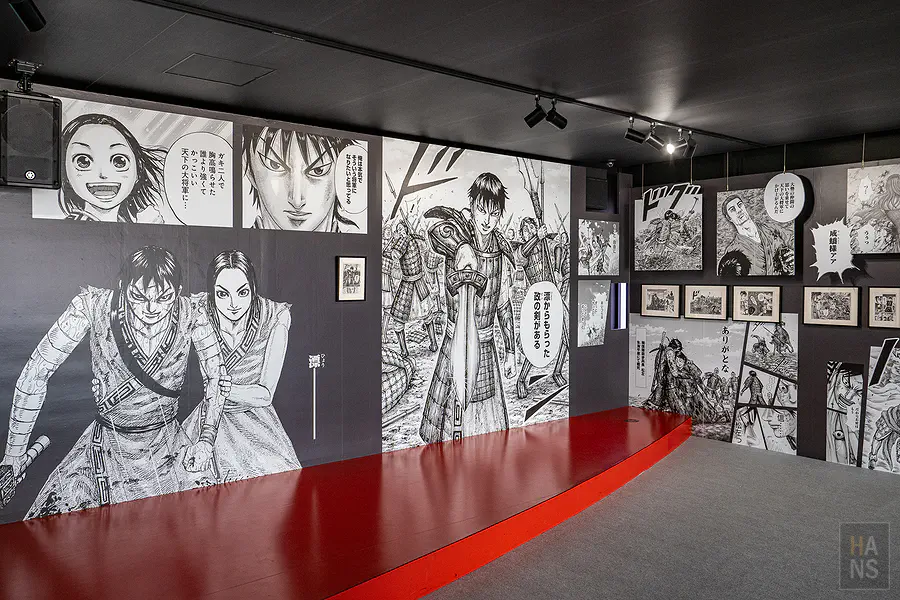 王者天下機場特展牆面上的經典漫畫分鏡