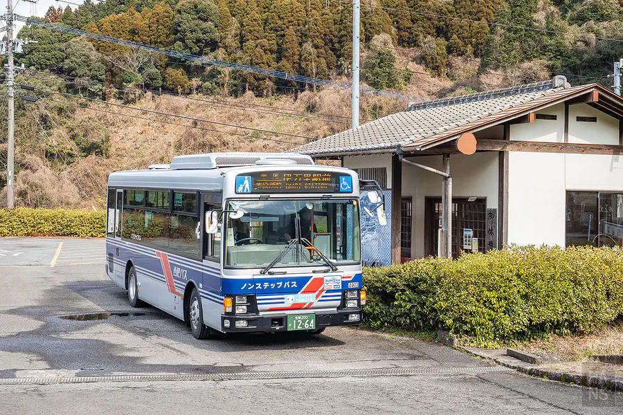 前往佐賀大川內山伊萬里有田燒傳統產業會館的西肥巴士交通方式