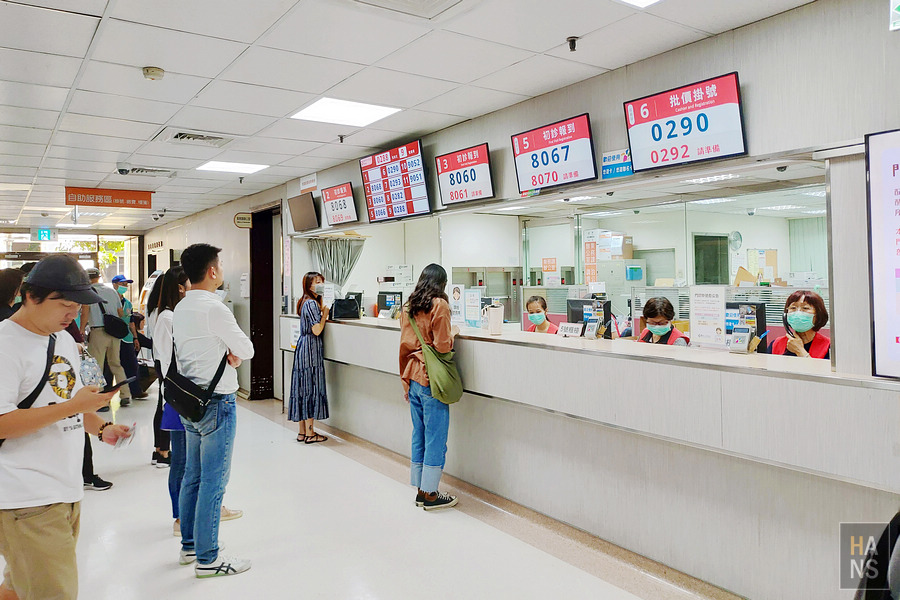 EBC珠峰基地營健行行前準備體能訓練行李打包預算攝影器材海關文件