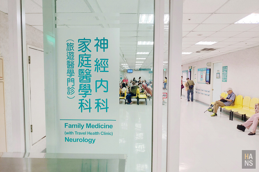 EBC珠峰基地營健行行前準備體能訓練行李打包預算攝影器材海關文件