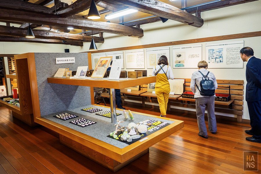 村岡總本舖本店.羊羹資料館