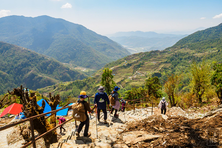 馬蹄山群健行 Mardi Himal Trek