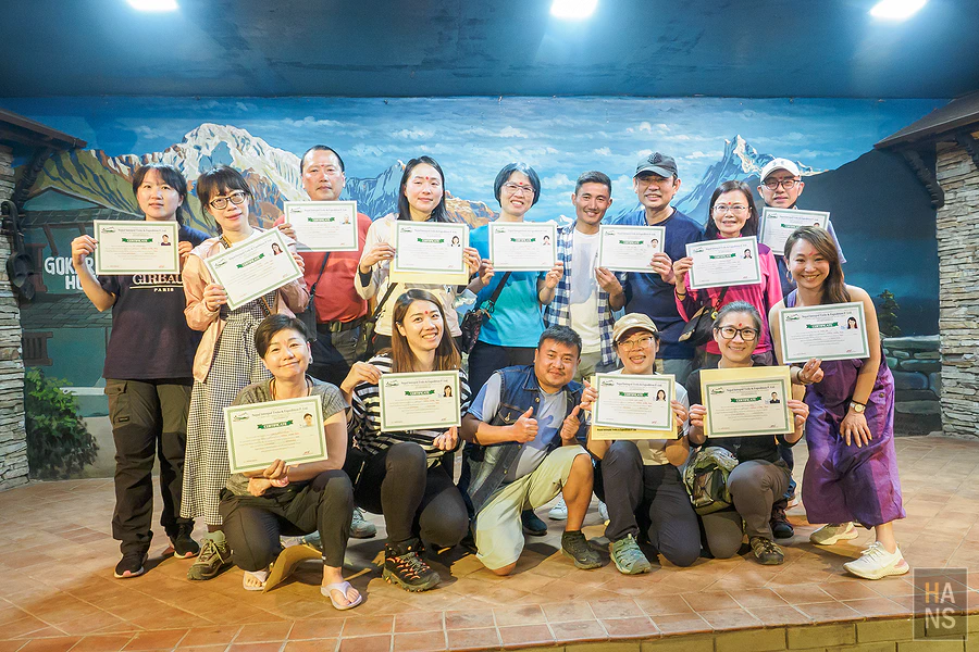 馬蹄山群健行 Mardi Himal Trek