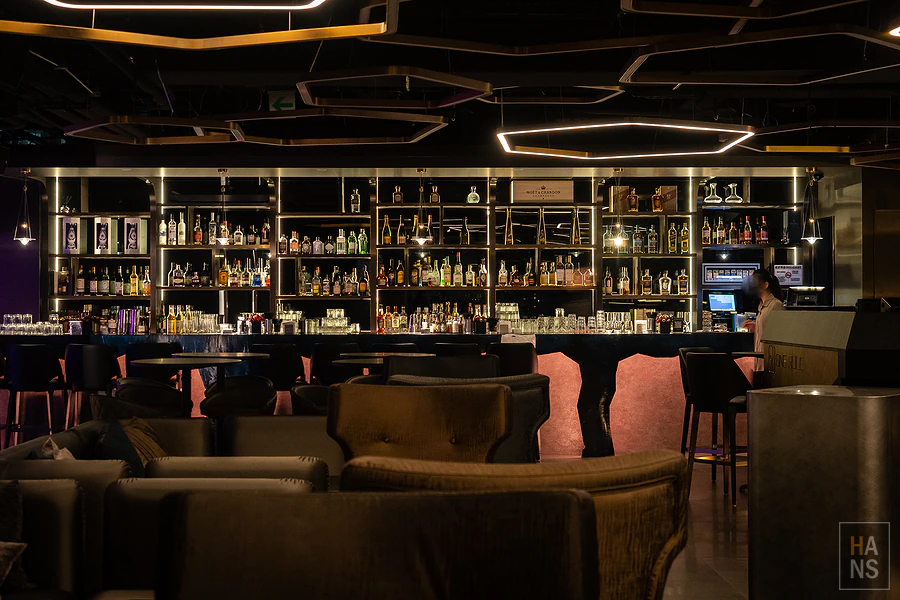 ONE RULE Taipei 複合式酒吧