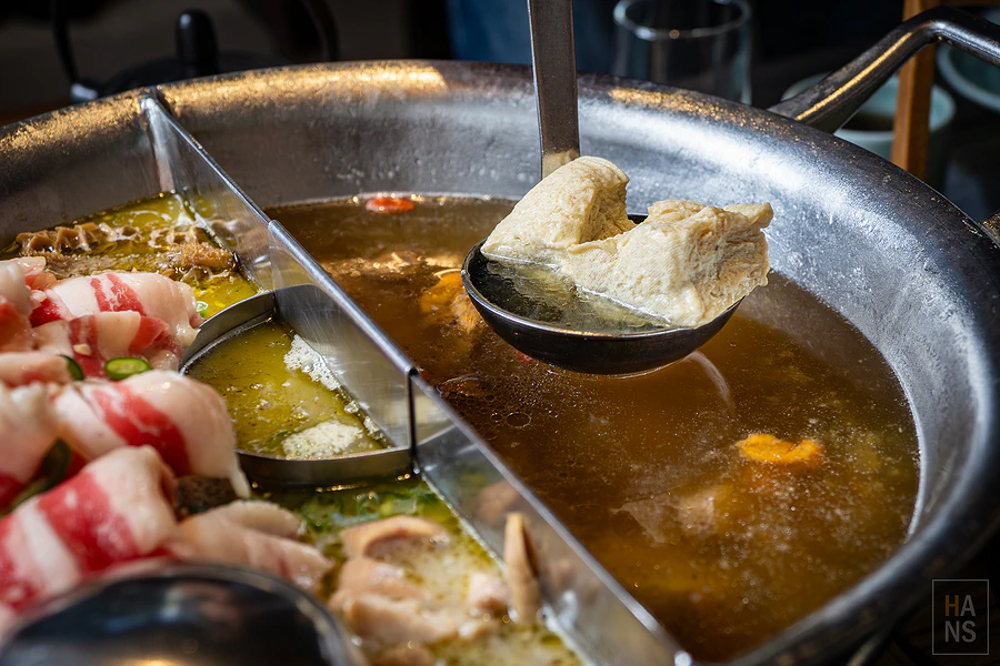 驕香松露菌菇鍋︱青花驕麻辣鍋