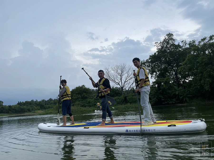 新竹青草湖，SUP立槳、天鵝船水上活動