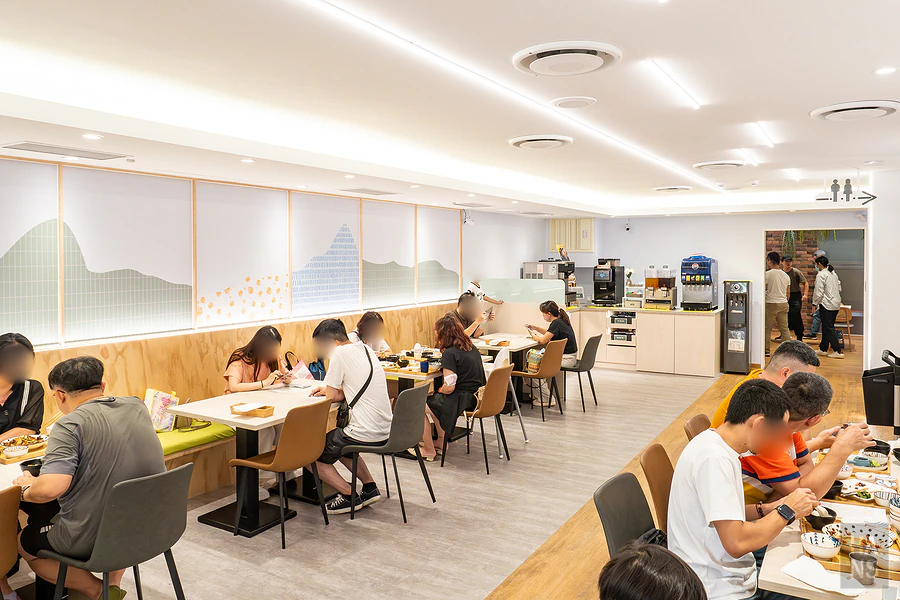 穀雨豐中式、牛排定食