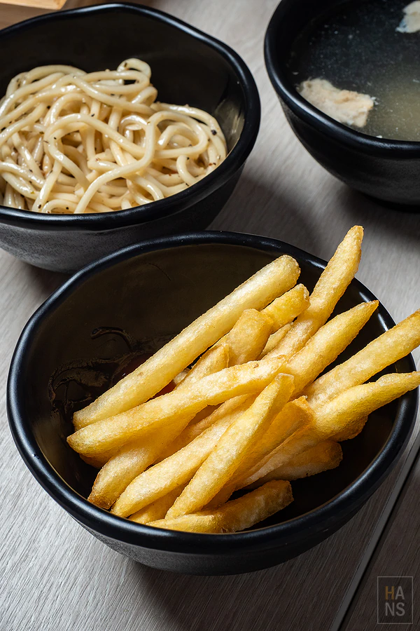 穀雨豐中式、牛排定食
